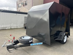 8x5 Enclosed Ramp Trailer